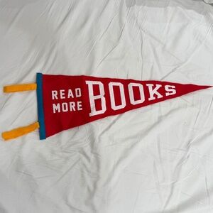 Oxford Pennant “Read More Books”